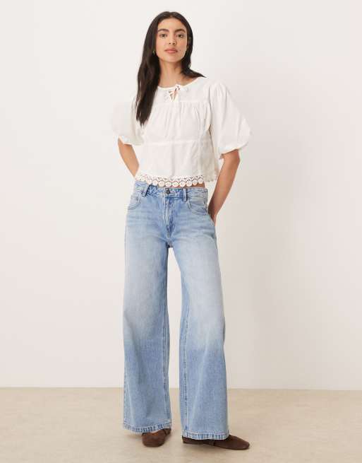Wednesday's Girl – Kurzärmliges Oberteil in Weiß mit Spitzendetail, 4 von 4
