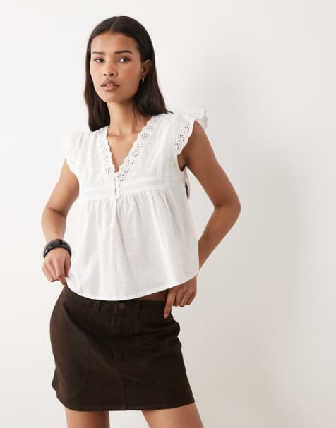 Wednesdays Girl lace detail short sleeve blouse in white - view 1