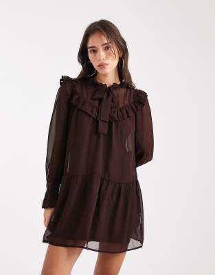 Wednesday's Girl - Langärmliges Minikleid in Schokoladenbraun mit Rüschen und Kragen-Brown