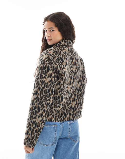 Wednesday's Girl leopard print boxy cropped jacket in tan, 3 of 4