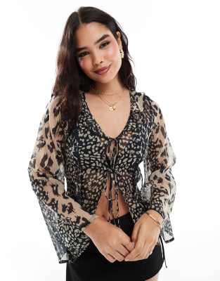 Wednesday's Girl Wednesday's Girl leopard print ruffle detail blouse in multi