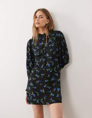 - Wednesdays Girl multi 8090₽