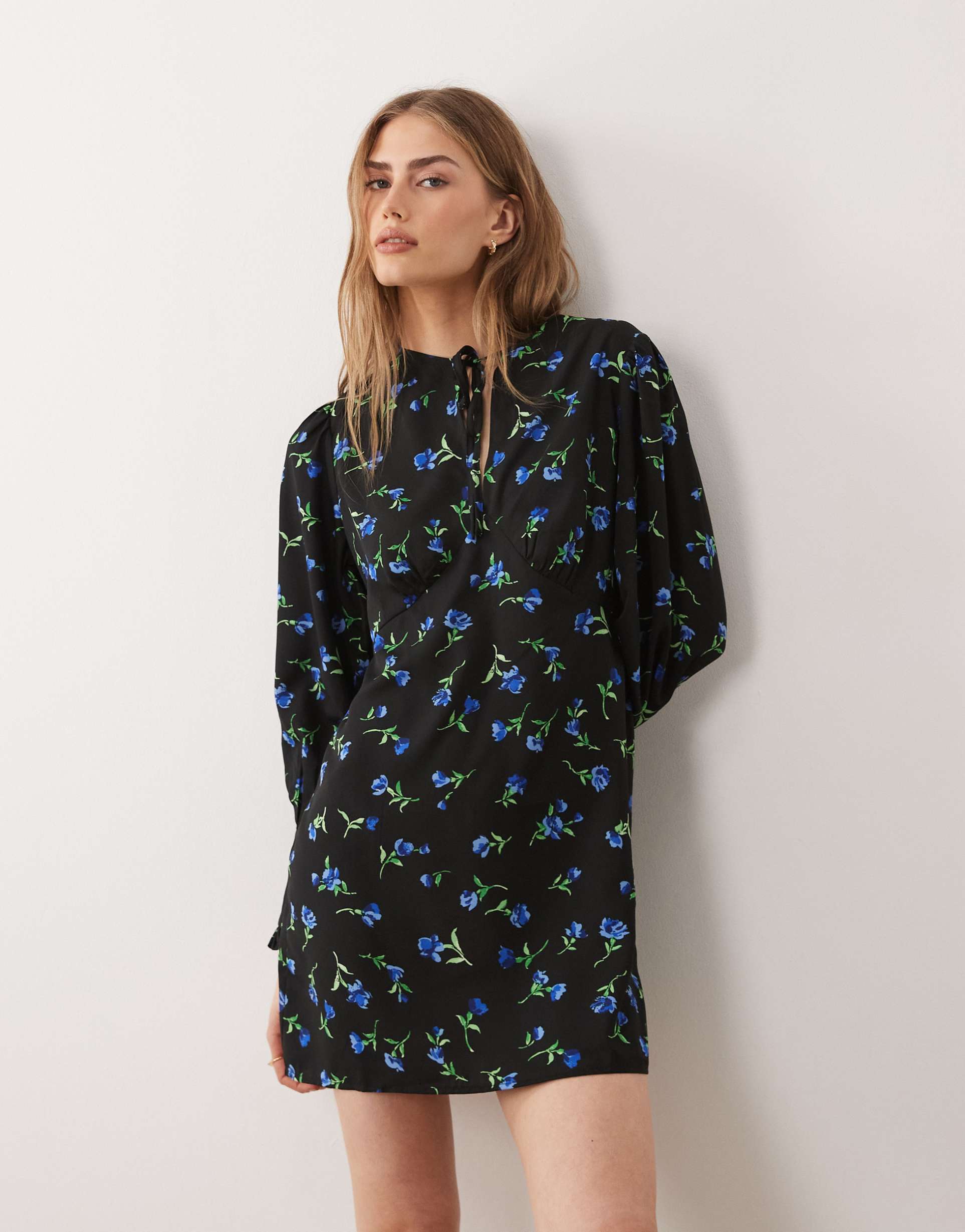 wednesday's girl long sleeve mini dress in blue floral print