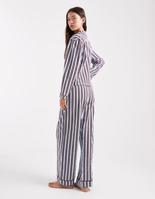 Wednesday's Girl Long Sleeve Shirt And Pants Pajama Set In Multi