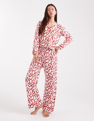 Wednesday's Girl Long Sleeve Shirt And Pants Pajama Set In Pink