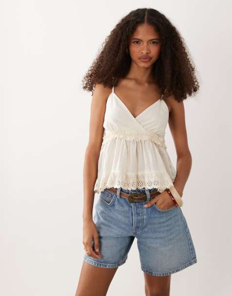 Wednesdays Girl - Luchtige camitop met ruches in crème - view 1