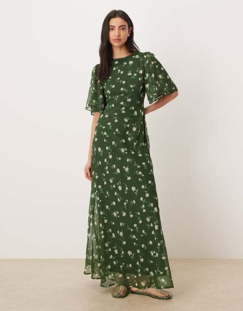 Wednesday's Girl - Luchtige midaxi jurk met fladdermouwen en bloemenprint in groen - view 1