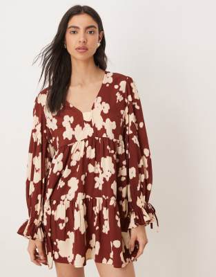 Wednesday's Girl - Luftiges Minikleid in Braun mit verwischtem Muster-Brown