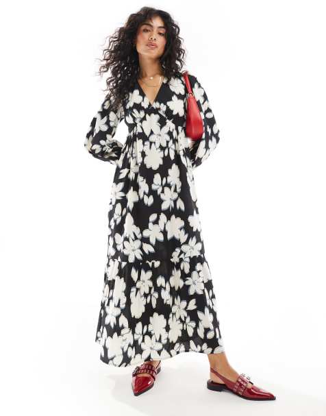 Wednesday's Girl – Luźna sukienka maxi z dekoltem w szpic i rozmazanym kwiatowym wzorem - view 1