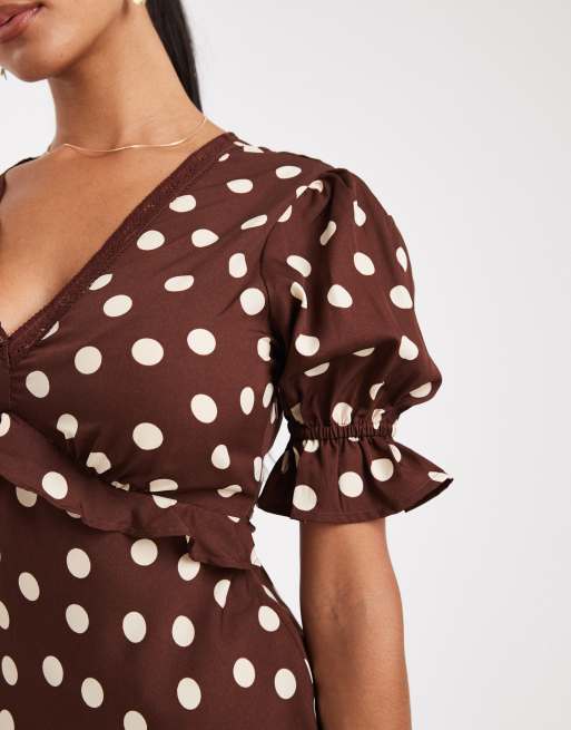 Wednesday's Girl Midaxi jurk met stippen in bruin ASOS