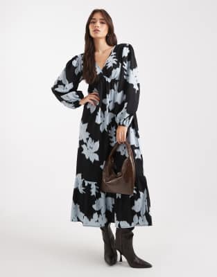 Wednesday's Girl - Midaxi-Kleid in Blau mit Blumenmuster, V-Ausschnitt und Puffärmeln-Brown