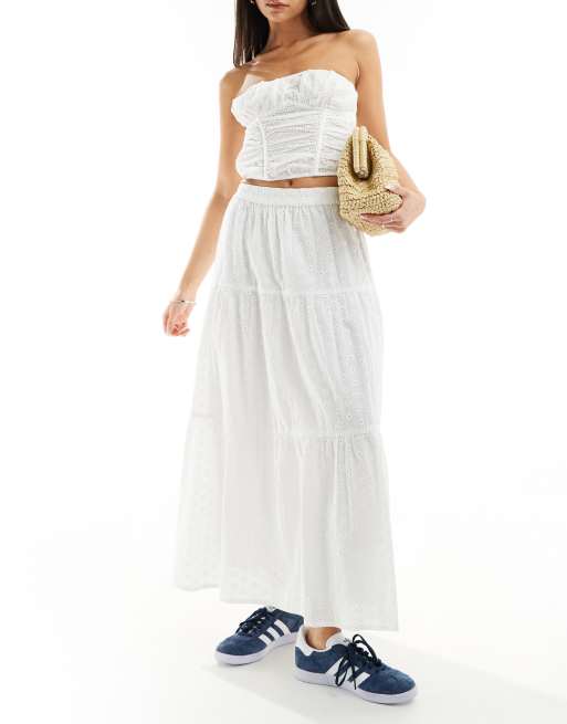 Wednesday's Girl - Midaxi rok met stroken en broderie in wit