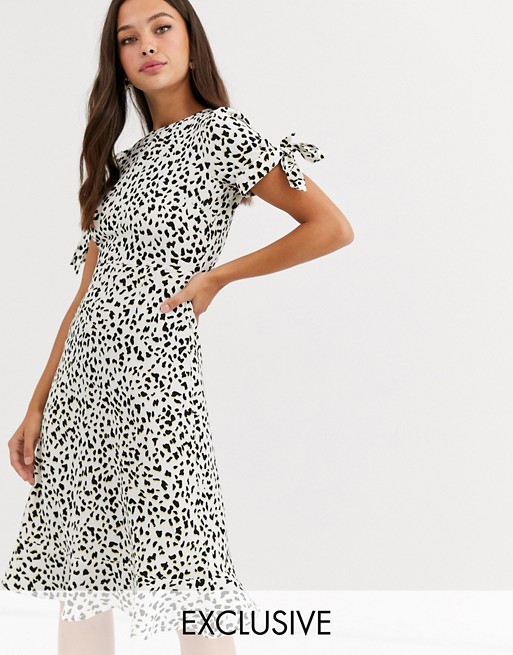 Wednesday's Girl midi dress with tie sleeves in abstract spot print