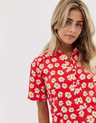 red dress with daisies