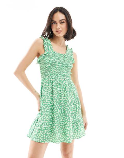Wednesday's Girl - Mini-jurk met gesmokt lijfje en fijne bloemenprint in groen - view 1