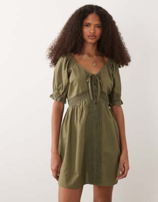 Wednesday's Girl Wednesdays Girl Mini Lace Detailed Dress In Green