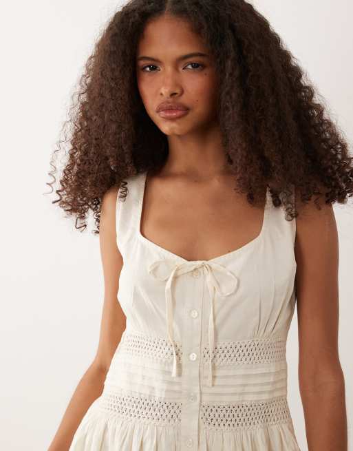 Wednesday's Girl – Minikleid in Ecru mit Häkeldetail, 3 von 4