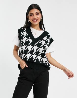 Wednesday's Girl oversized sweater vest in houndstooth