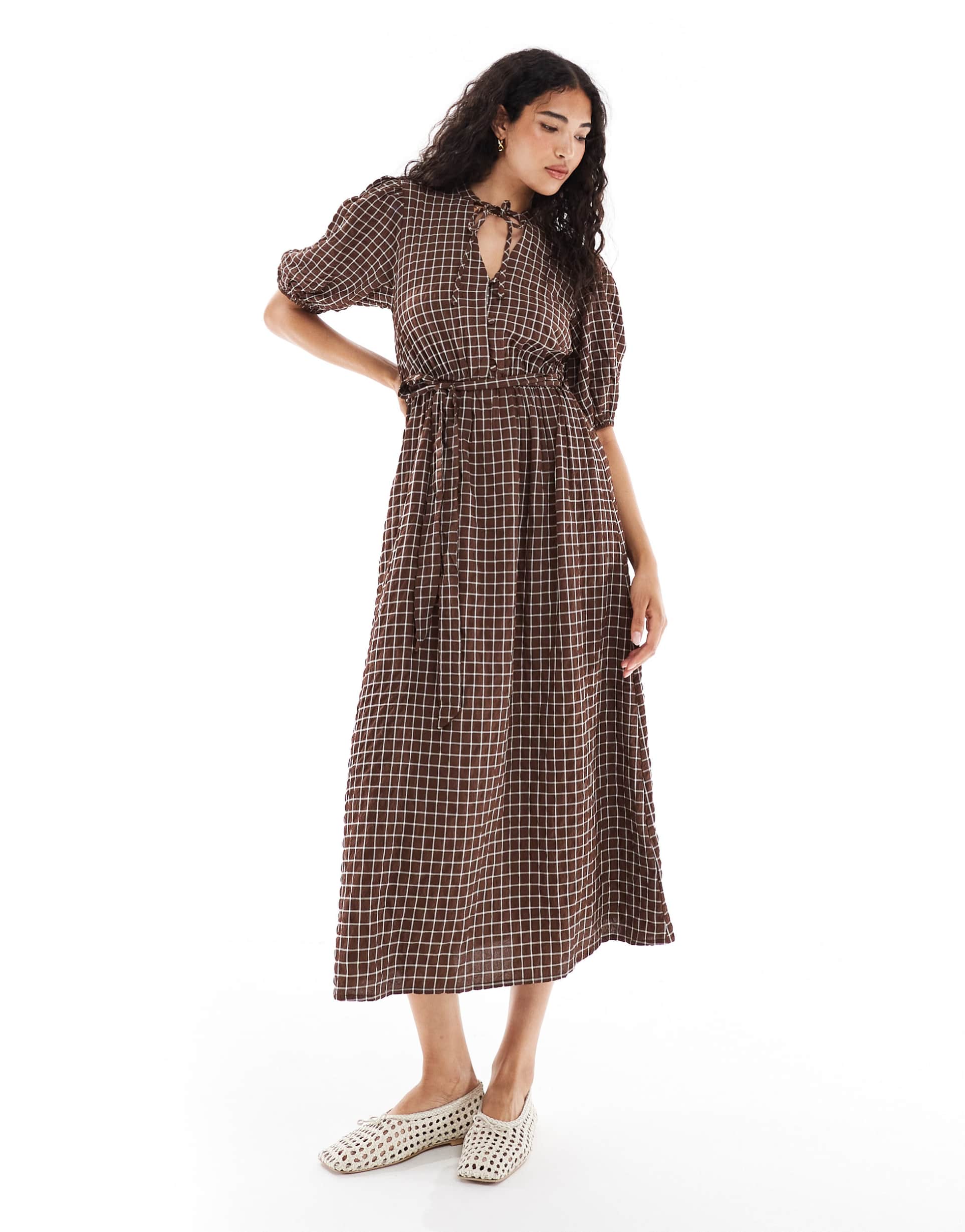 wednesday's girl plaid print tie-waist midaxi dress in brown