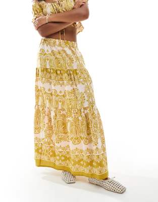 Wednesday's Girl Printed Tiered Maxi Skirt In Multi