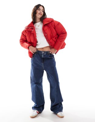 Wednesday's Girl - Pufferjacke in Rot mit Oversize-Kragen