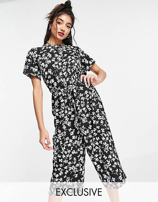 Wednesday's Girl relaxed belted jumpsuit in delicate floral