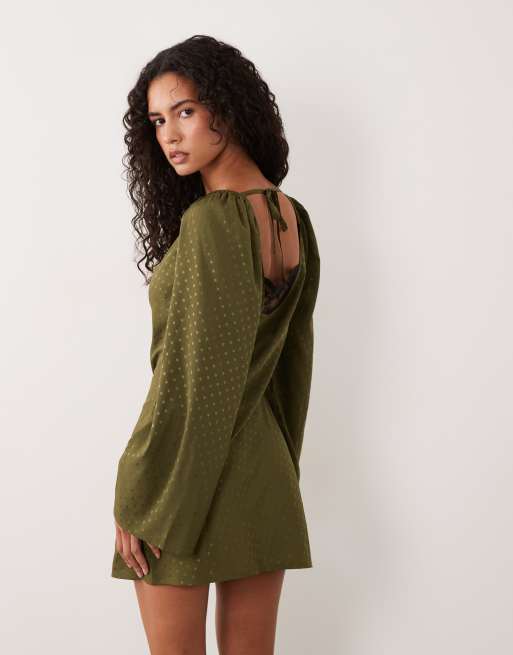 Wednesday's Girl robe courte en satin vert olive, 3 de 4