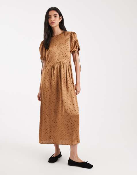 Wednesday's Girl - Robe longueur mollet à pois avec épaules nouées - Doré - view 1