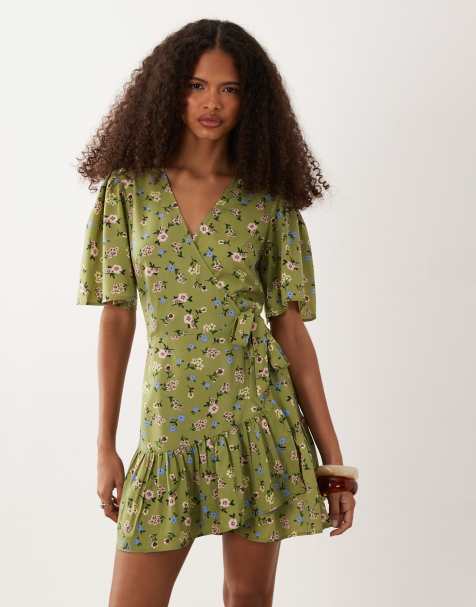 Wednesday's Girl - Robe portefeuille courte à fleurs avec manches évasées - Vert - view 1