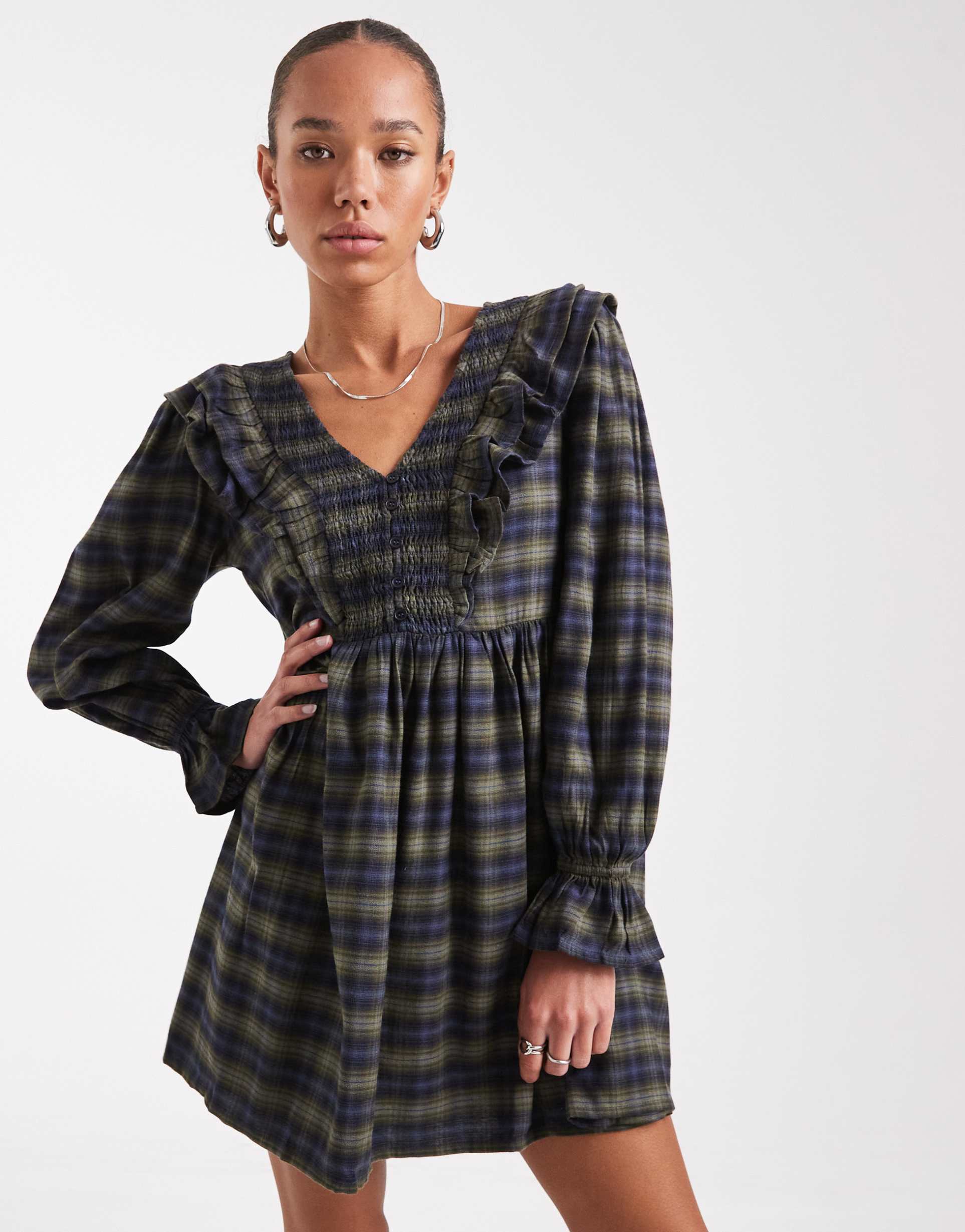 wednesday's girl ruffle detail plaid mini smock dress in green and navy