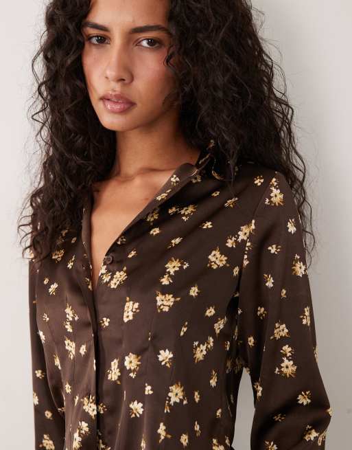 Wednesday's Girl Satin-Hemd mit braunem Blumenmuster, 4 von 4