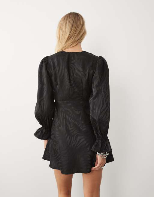 Wednesday's Girl satin minikjole i sort zebra, 4 af 4