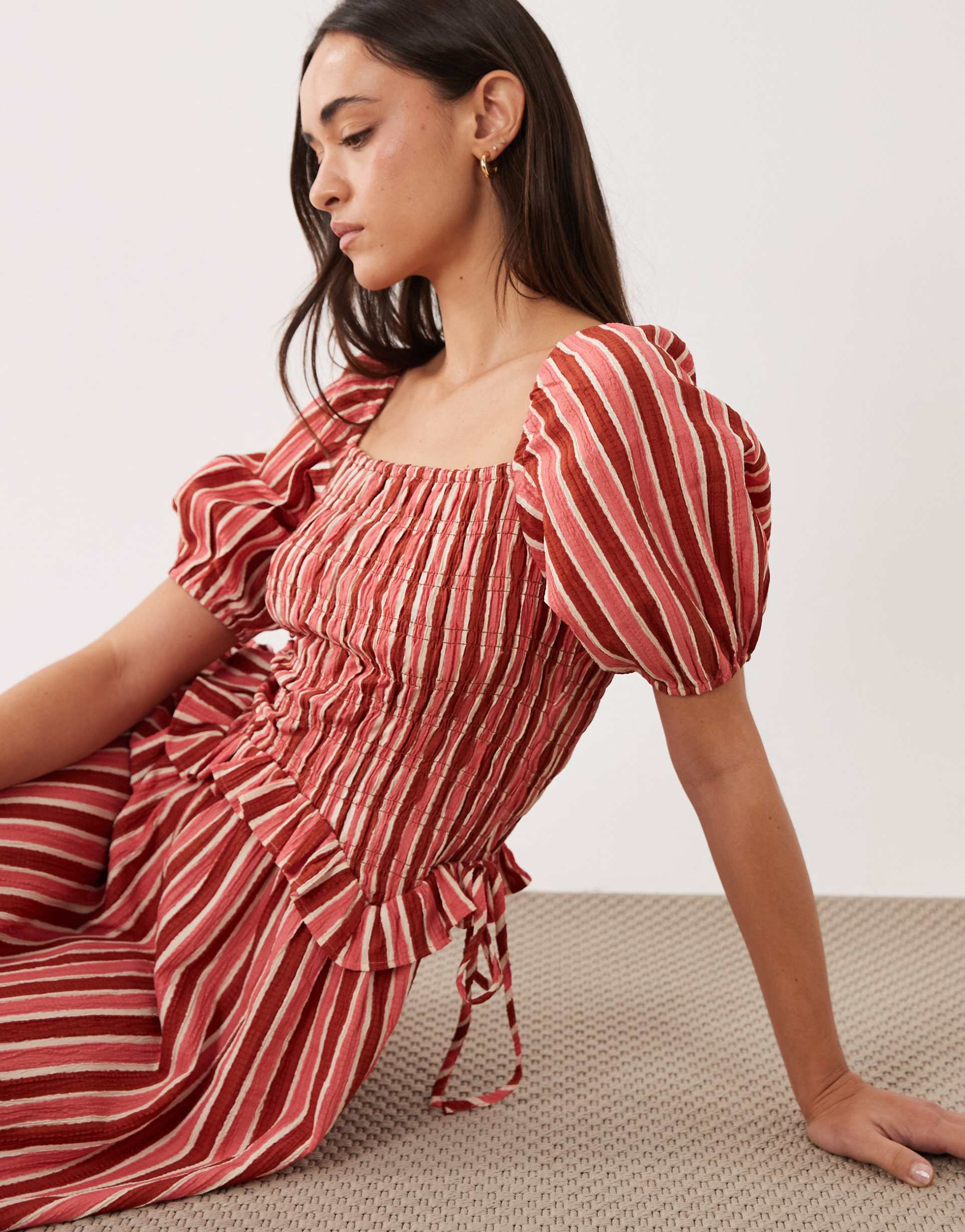 wednesday's girl shirred puff sleeve midaxi dress in pink stripes