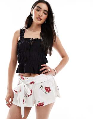 Wednesday's Girl shorts in floral print - view 1