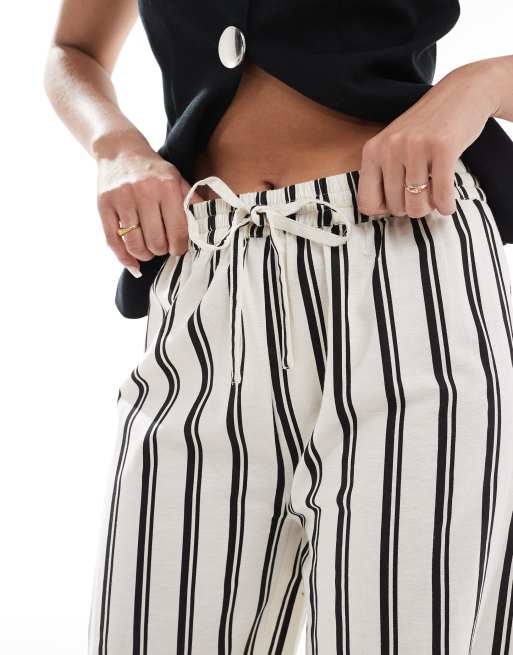 Wednesday's Girl stripe wide leg trouser in white, 5 of 5