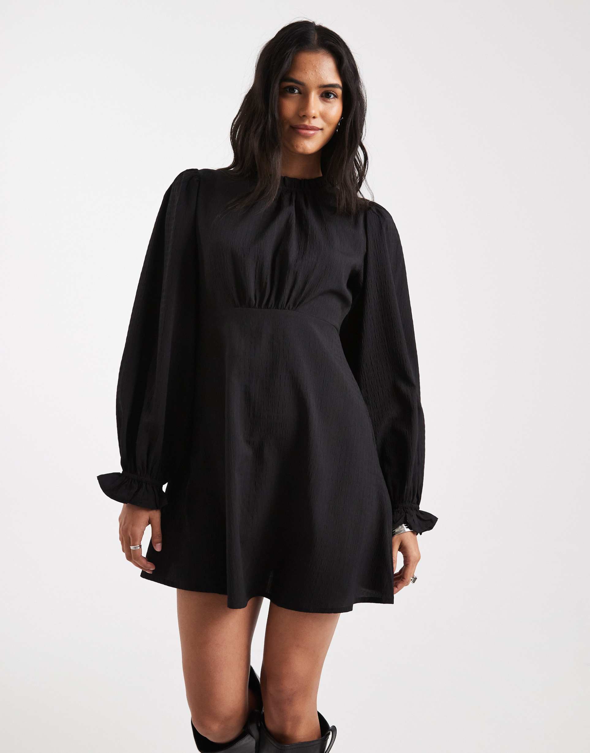 wednesday's girl textured seam detailing mini dress in black