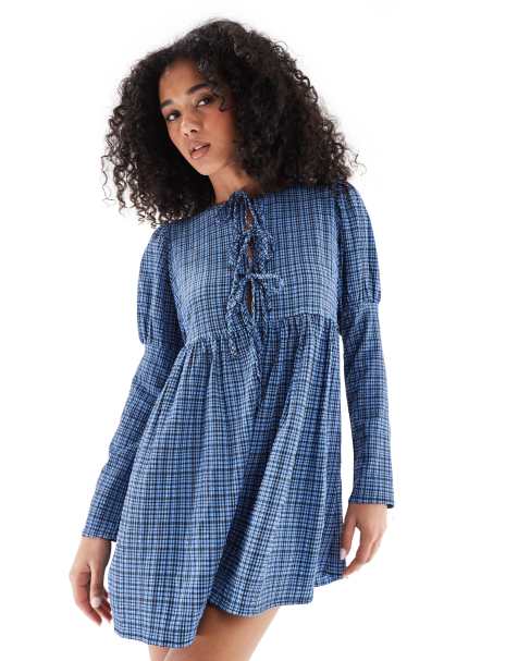 Wednesday's Girl textured tie-detail mini smock dress in blue - view 1