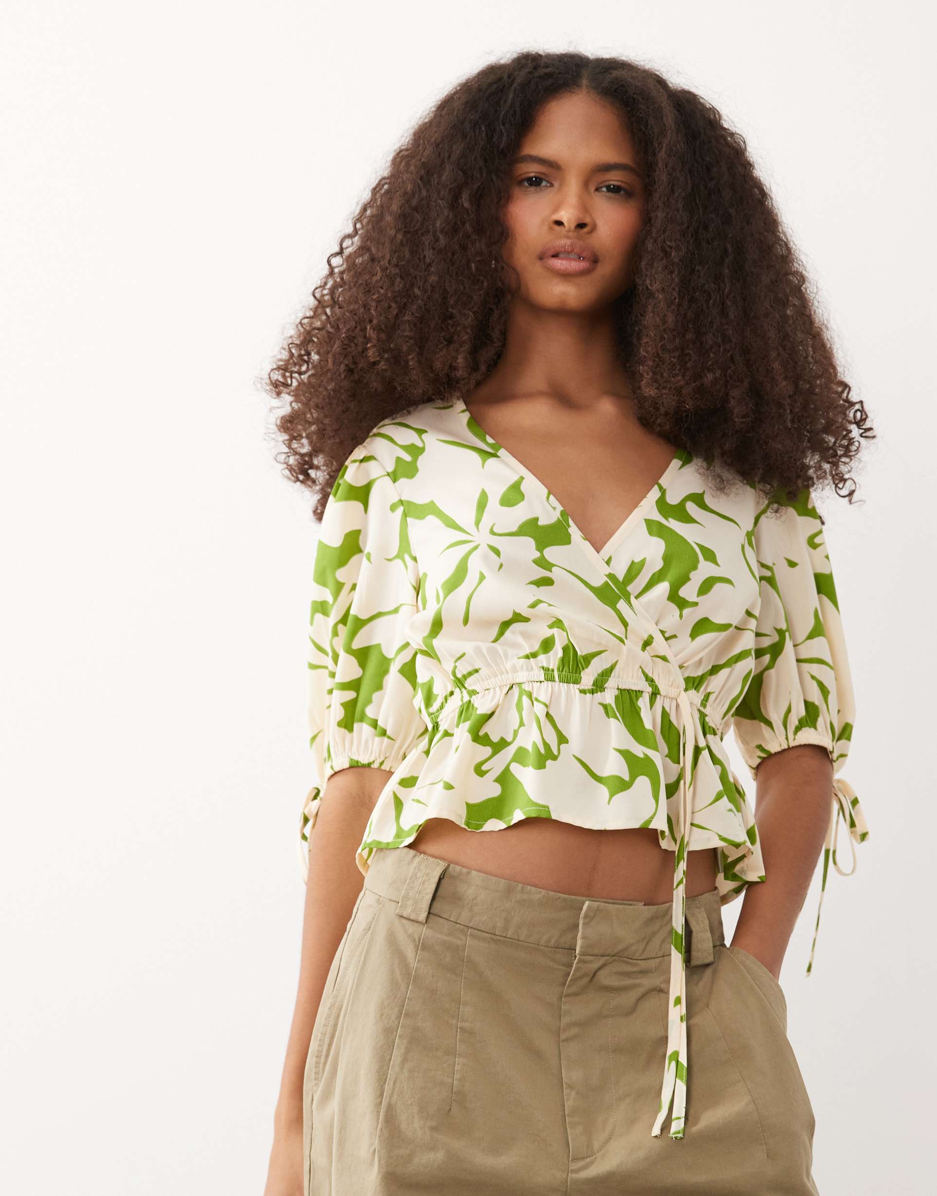 wednesday's girl tie detail short sleeve blouse in green floral