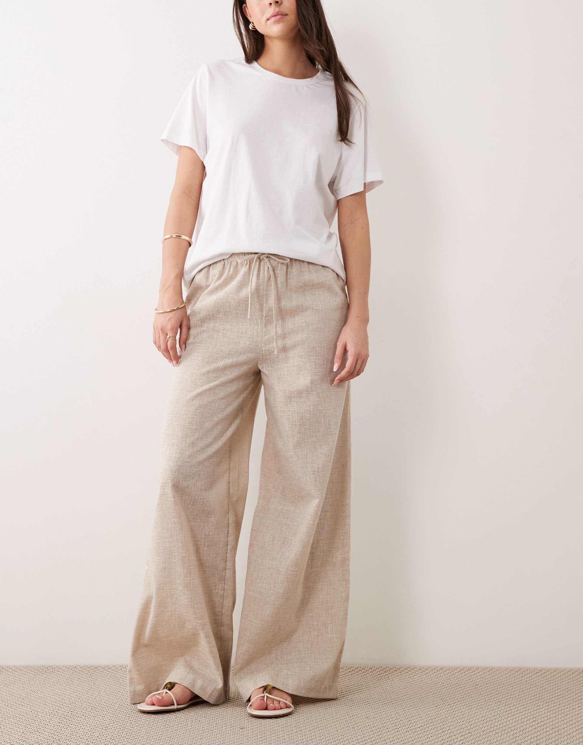 wednesdays girl tie waist linen pants in off white