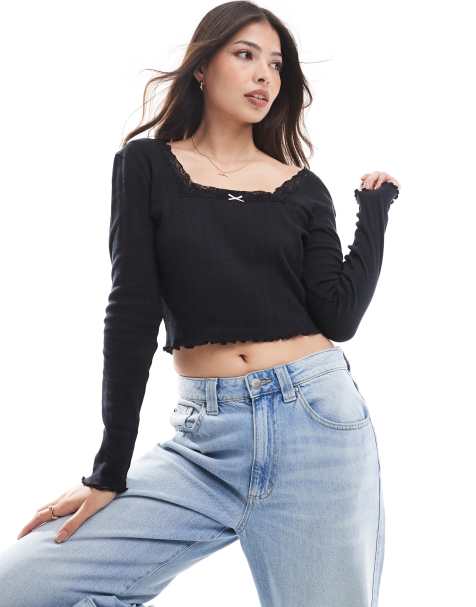 Wednesday's Girl - Top a maniche lunghe nero traforato con scollo squadrato e rosa - view 1