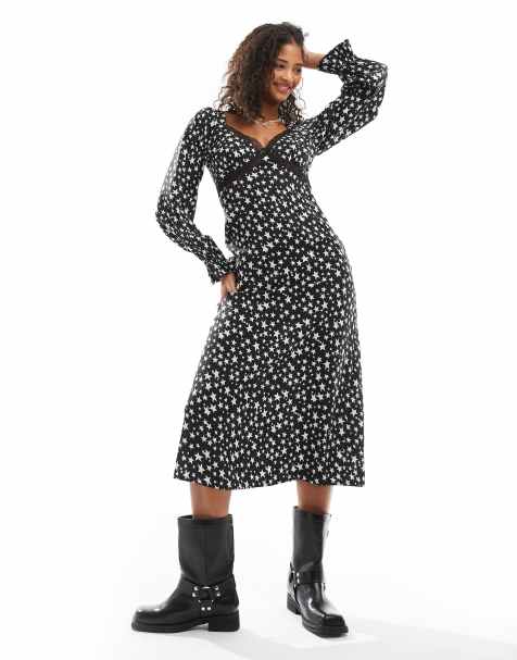 Wednesday's Girl v-neck lace edge star print midi dress in black - view 1