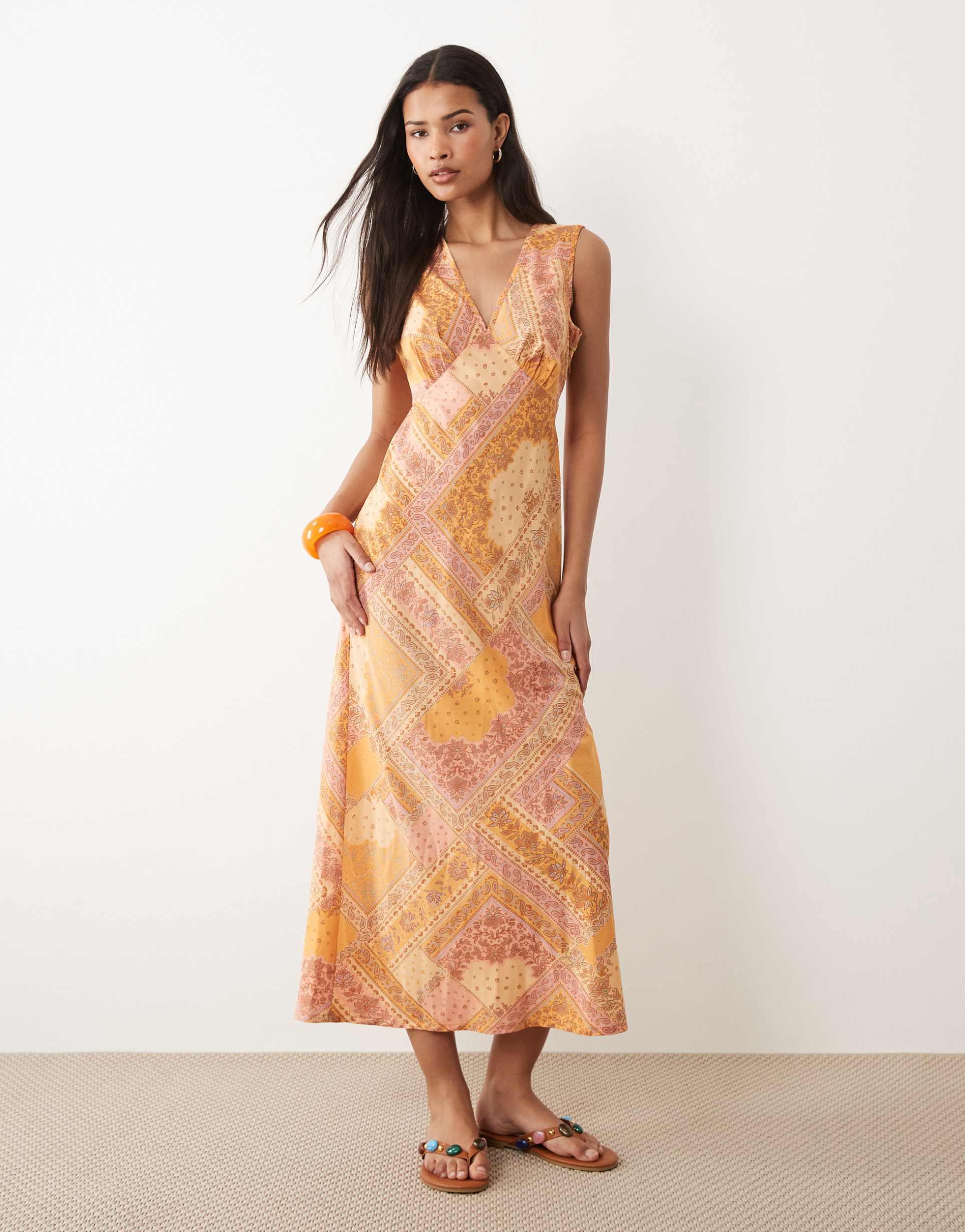 wednesday's girl v neck midaxi dress in orange paisley abstract print