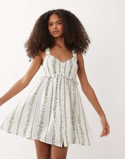 Wednesday's Girl – Vit, blommig miniklänning - view 1