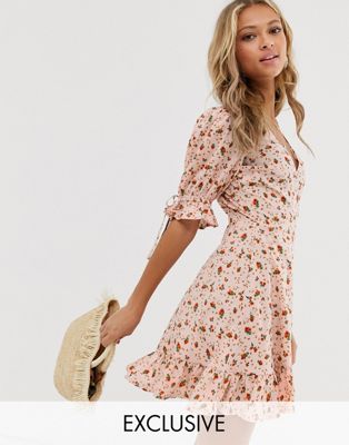 Wednesday's Girl wrap mini dress with tie sleeve in ditsy floral-Pink