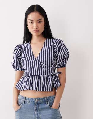 Wednesday's Girl Wrap Short Sleeve Top In Blue
