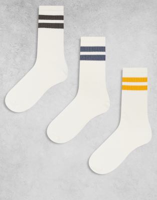 3-pack stripe sports socks in off-white