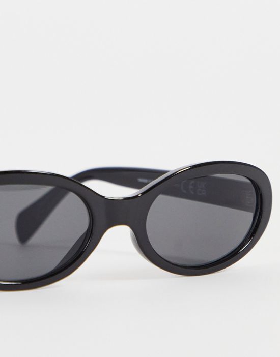 https://images.asos-media.com/products/weekday-90s-oval-sunglasses-in-black/202891261-2?$n_550w$&wid=550&fit=constrain