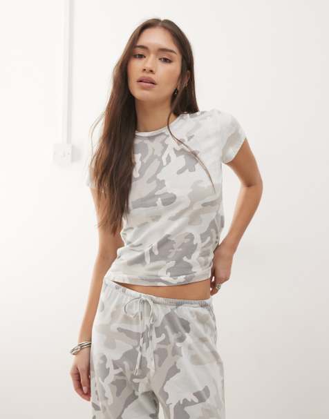 Weekday - Aansluitend T-shirt met camouflageprint, deel van co-ord set - view 1