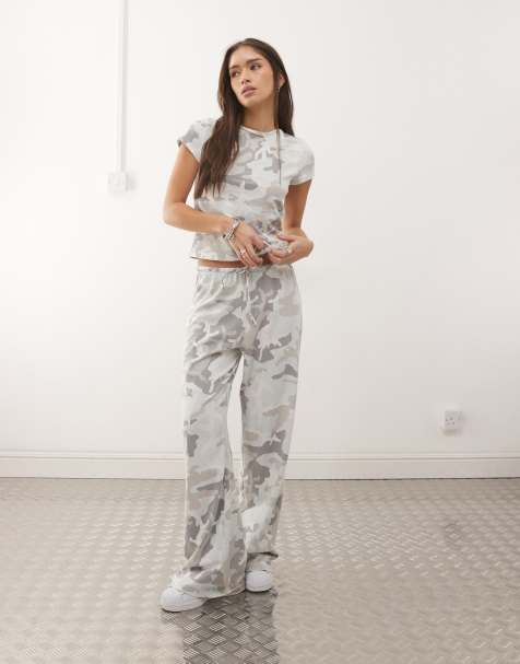 Weekday - Aansluitend T-shirt met camouflageprint, deel van co-ord set - view 1
