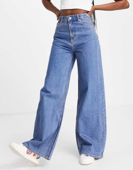 Weekday - Ace - Jeans a fondo ampio a vita alta in cotone lavaggio medio blu anni '90 - MBLUE